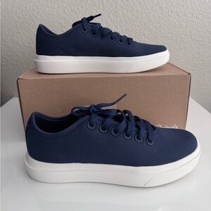 All Birds Canvas Piper - Women’s Size 7.5 in Deep Navy